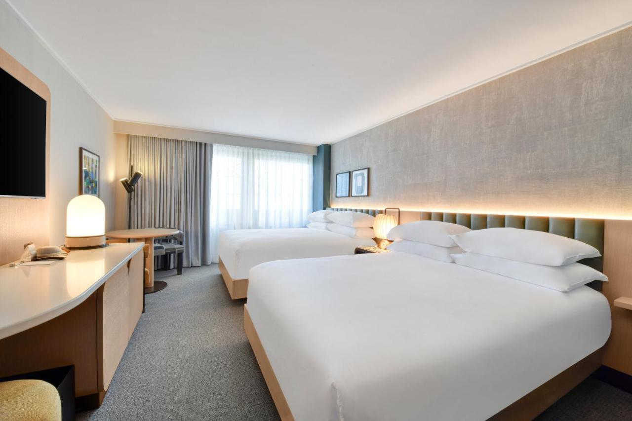 Hotel Kimpton Theta New York - Times Square By Ihg Exteriér fotografie A guest room at the Hotel Zags