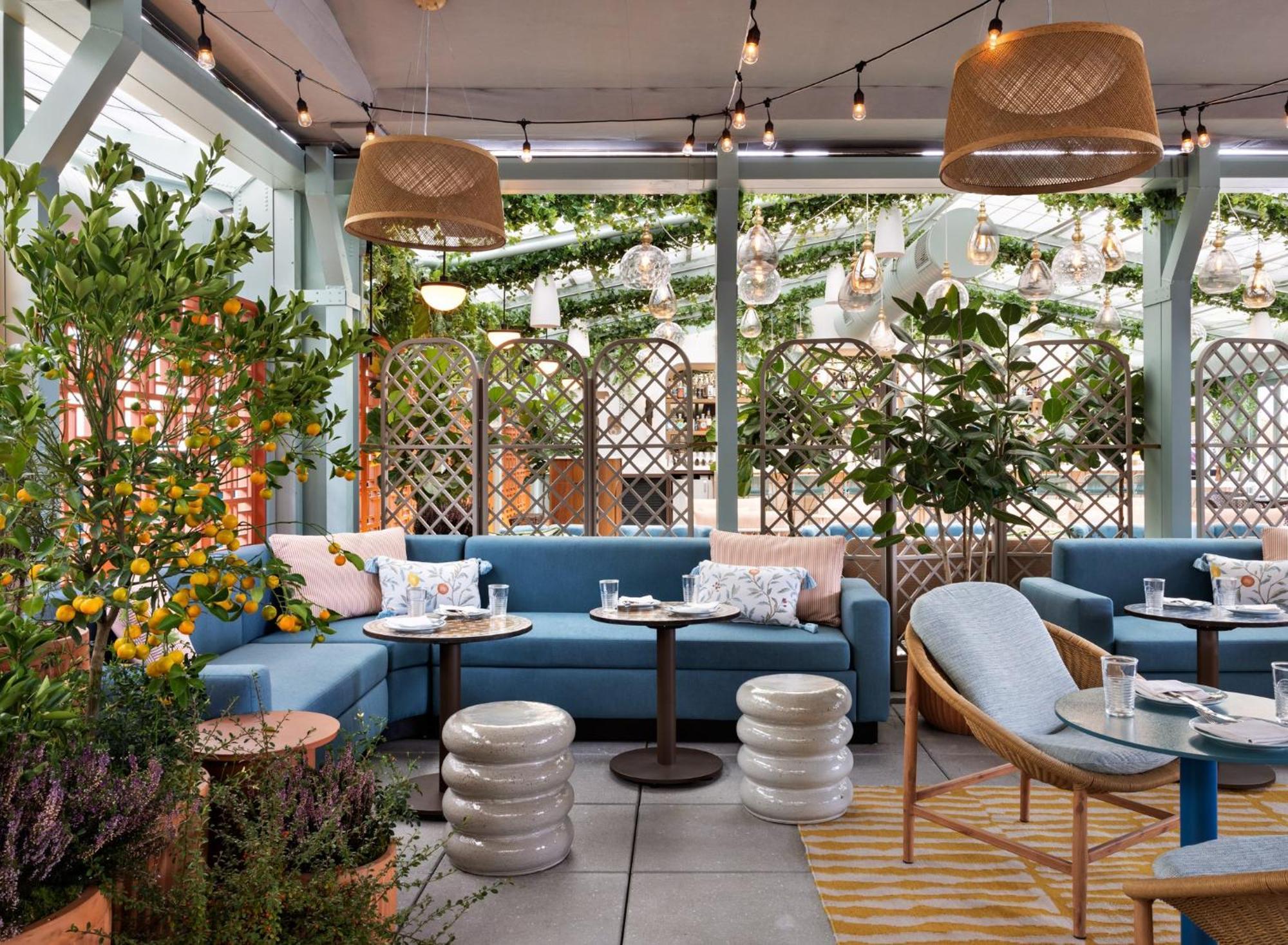 Hotel Kimpton Theta New York - Times Square By Ihg Exteriér fotografie The Terrace at The Standard London